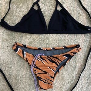 Never worn jolyn swim suit bikini